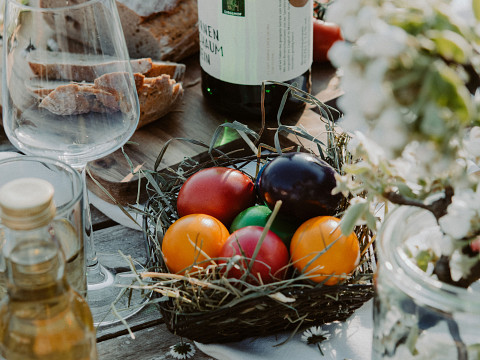 Osterbrunch mit regionalen Spezialitäten von den Mostbaronen