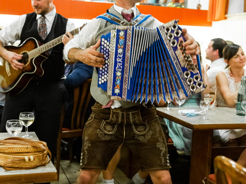 Brautvazahn, Gstanzl & Hochzeitmost – Wie im Mostvierte...